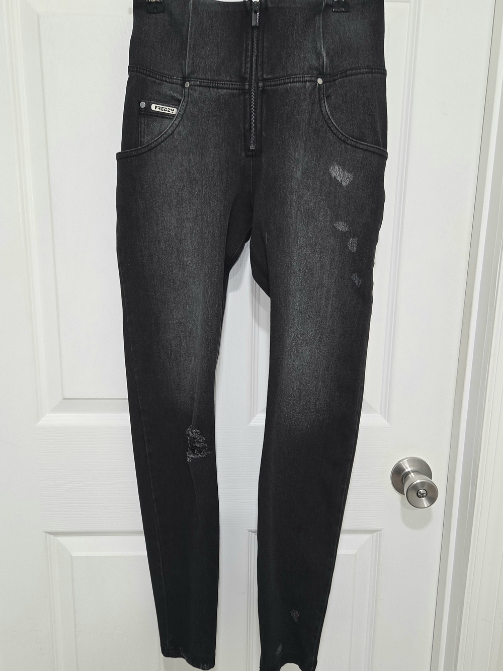 Freddy Jeans WRUP SNUG Distressed Jeans High Waist Full Length Black S (4). The